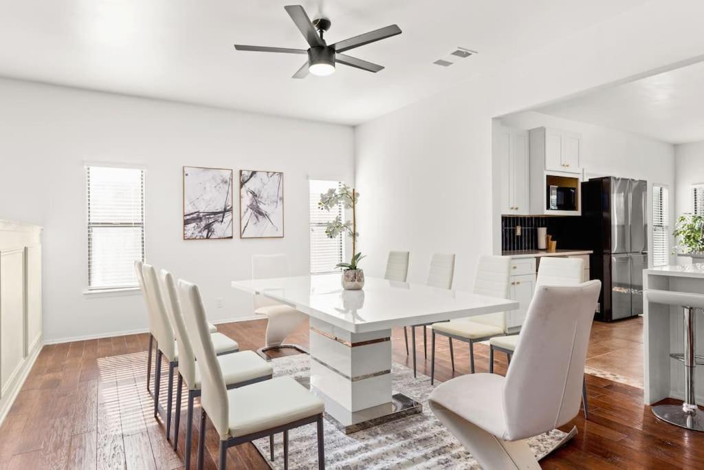 5 Bedrooms With Chefs Kitchen 2 Masters Room And Game Lounge San Antonio Exterior photo